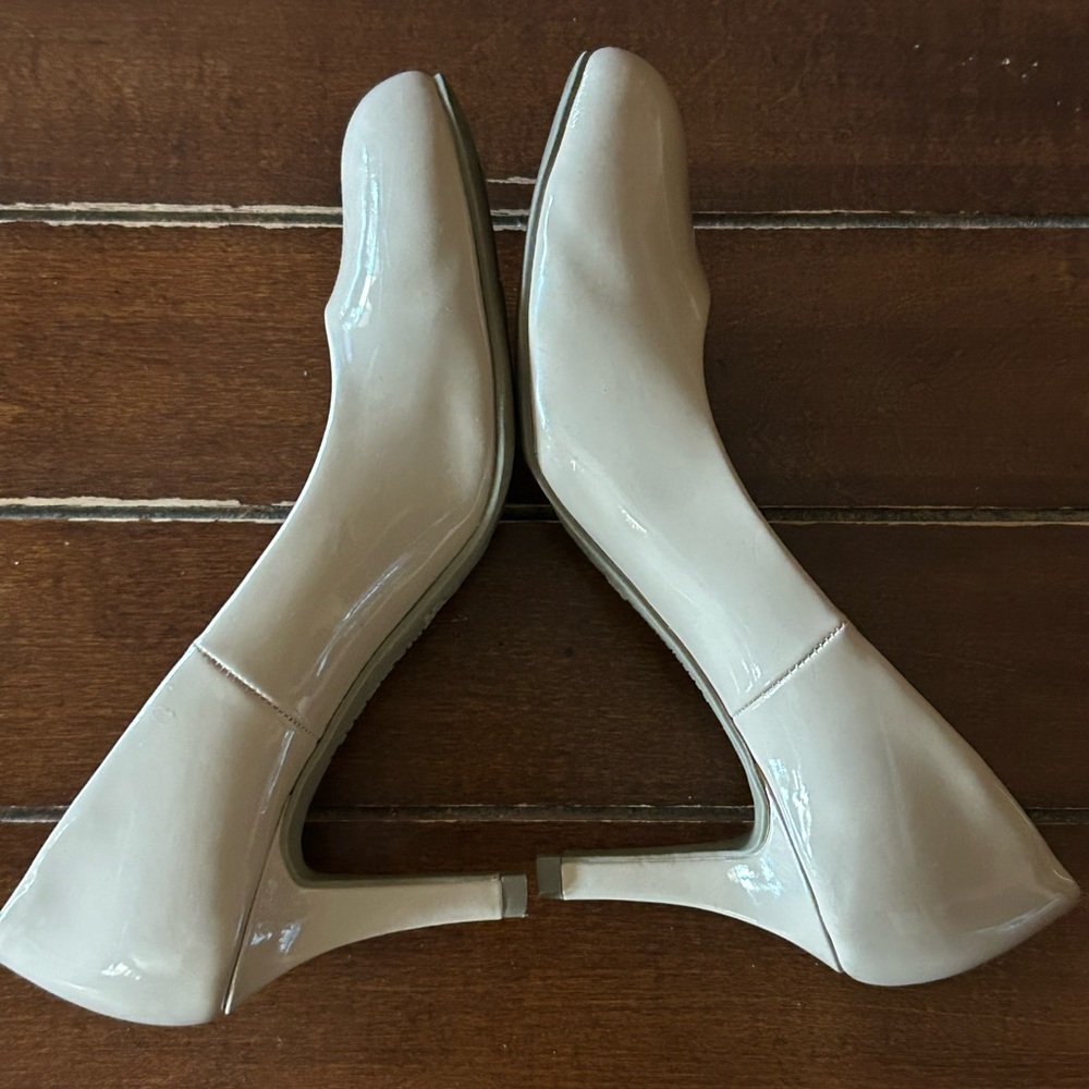 Predictions Cream Patent Heels‎
